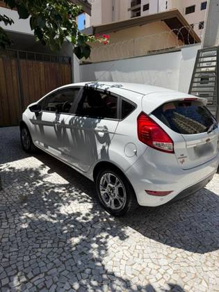 FORD FIESTA 1.6 SEL HATCH 16V FLEX 4P POWERSHIFT
